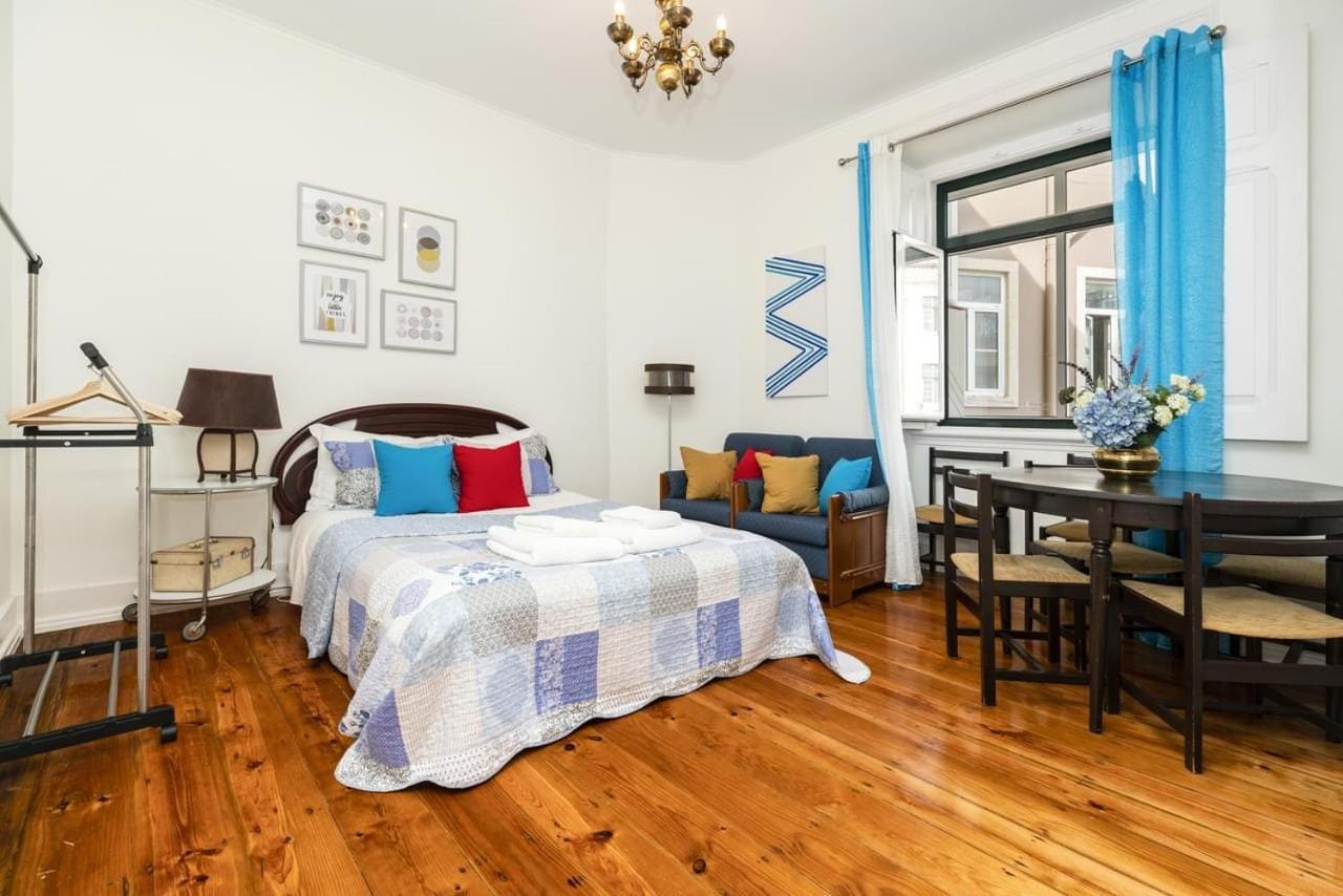 Retro M2 R4 - Lovely Double Room With Shared Bathroom Lisboa Dış mekan fotoğraf