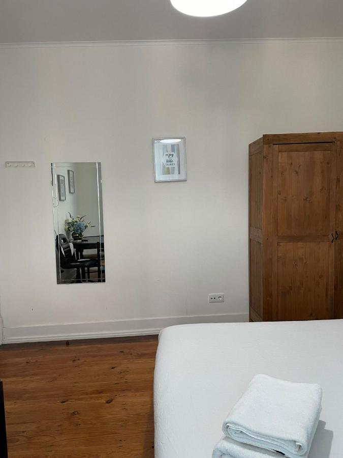 Retro M2 R4 - Lovely Double Room With Shared Bathroom Lisboa Dış mekan fotoğraf