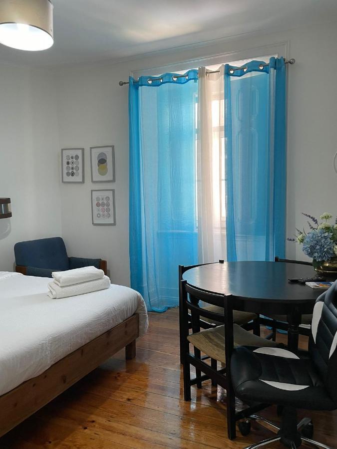 Retro M2 R4 - Lovely Double Room With Shared Bathroom Lisboa Dış mekan fotoğraf